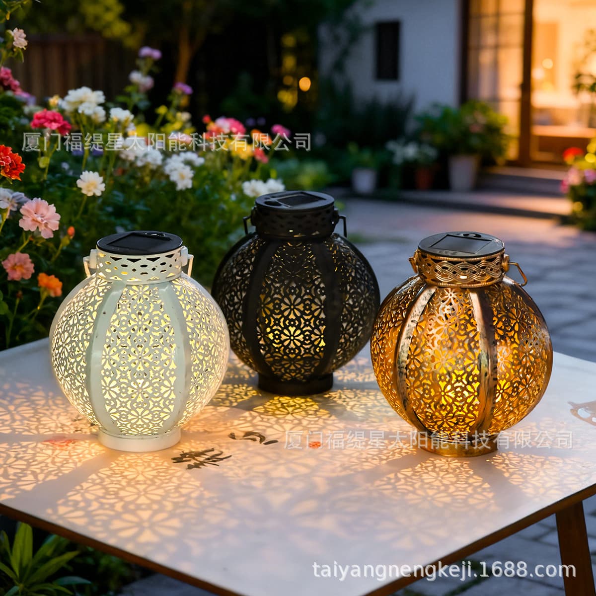 Outdoor Solar Garden Light, Patio Villa Landscape Decorative Hollow Projection Solar Light for Home