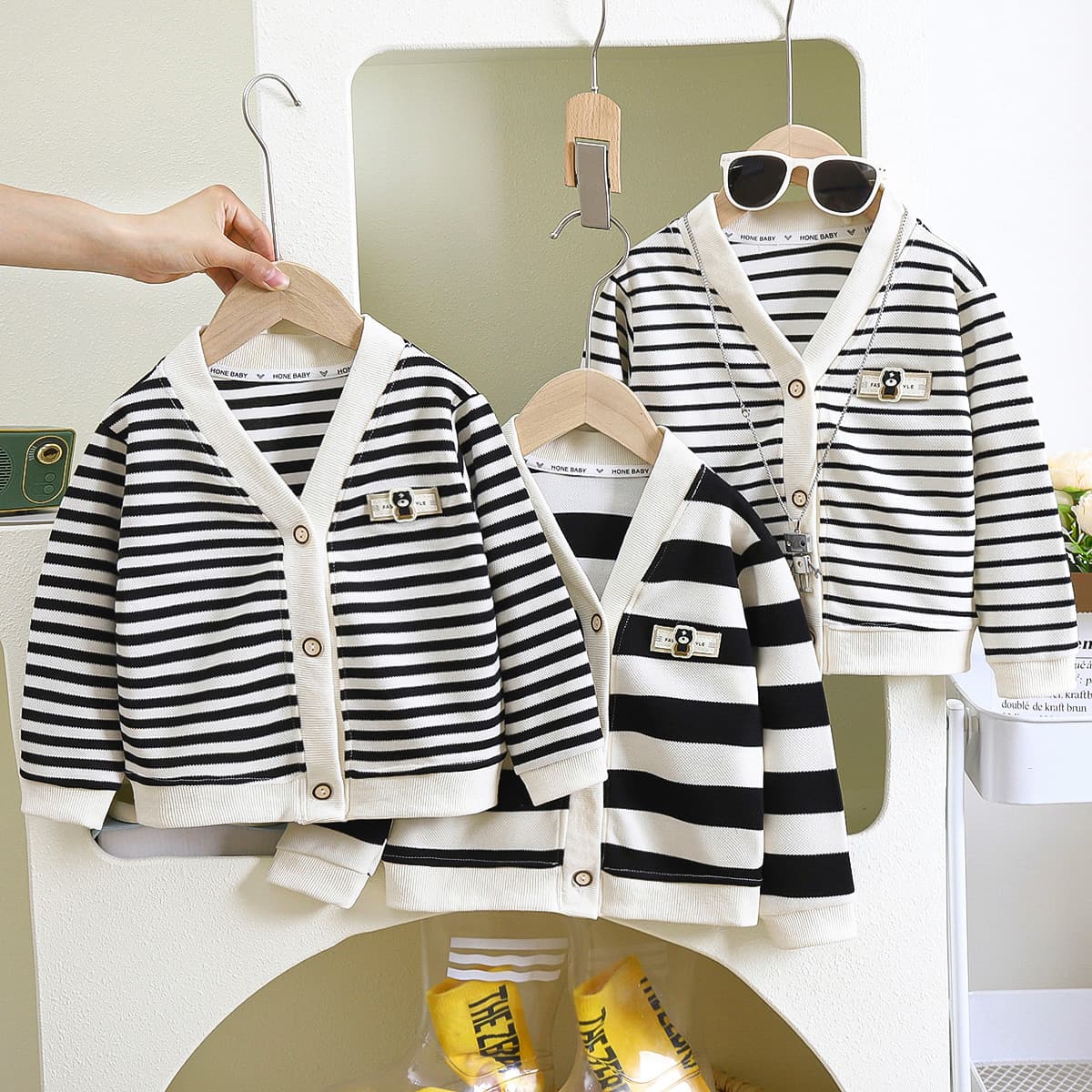 2024 New Autumn Versatile Kids Cardigan Unisex Stylish Striped Coat Baby Korean-style Cardigan
