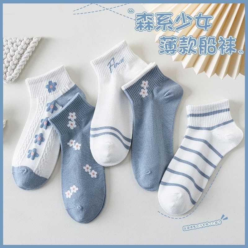 Women's Breathable Ankle Socks, Spring and Summer Thin Low-Cut Short Socks, White Cute Teen Low-Top Sports Socks