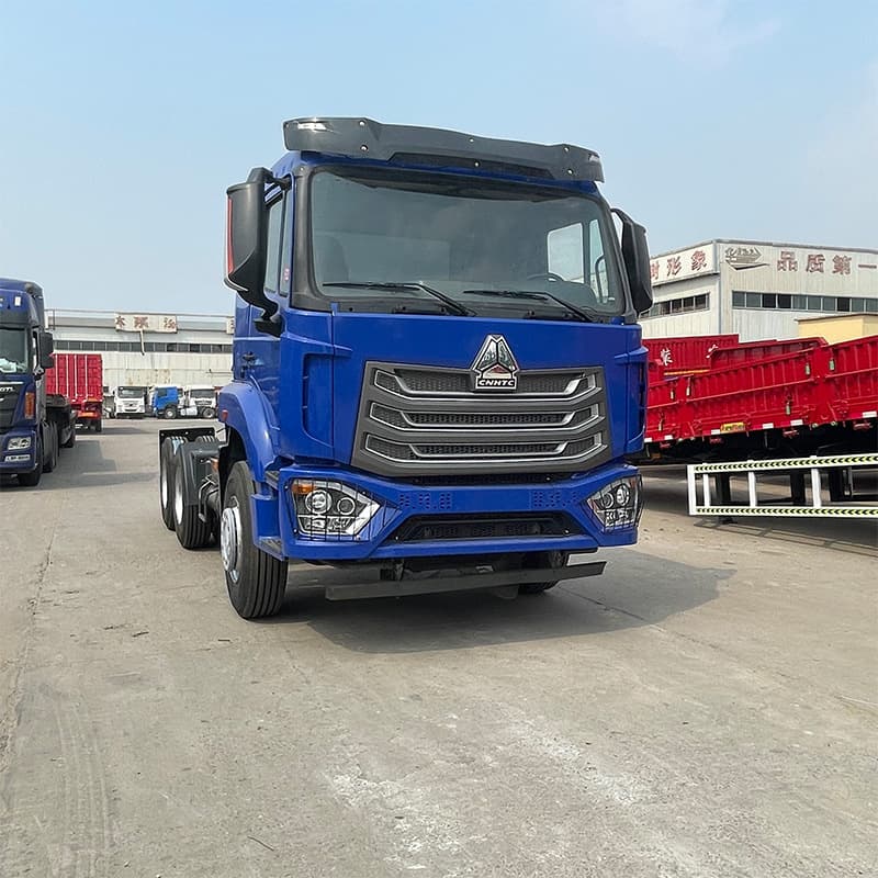 Sinotruk HAOHAN Tractor Head for Sale 8x4 Freight Truck Head 371HP Container Transport Truck Head