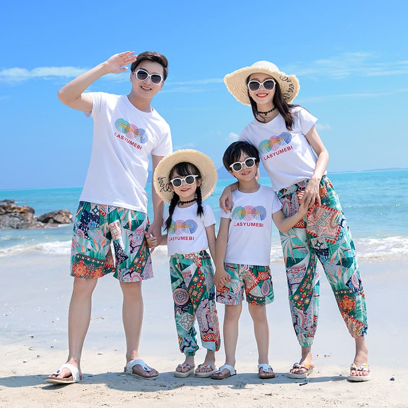 Beach parent-child clothing, summer clothing, seaside vacation, western-style family of three and four, nine-point pants, fashionable printed casual suits
