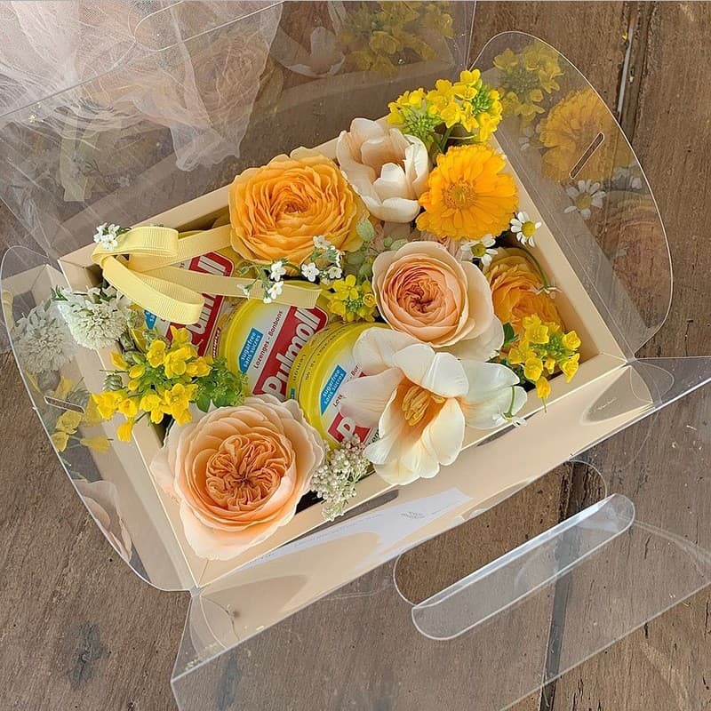 Couple Love Heart Cake Handbag Packaging Transparent Cake Box for Valentine's Day with Flower Decoration