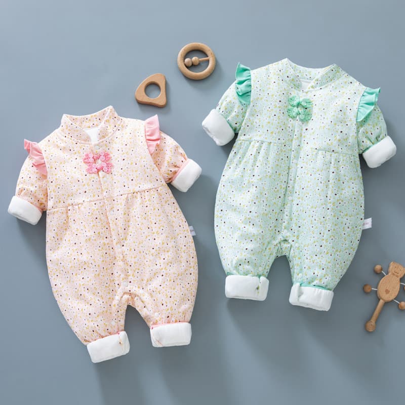 Baby autumn and winter thin cotton jumpsuit Chinese style quilted western style cute princess robe newborn baby girl pure cotton crawl suit