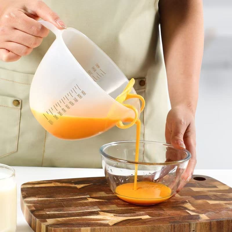 Plastic Filter Measuring Cup, Food-Grade Graduated Egg Liquid Kitchen Whisking Cup with Egg Filter, Rice Washing Bowl, Fruit Container