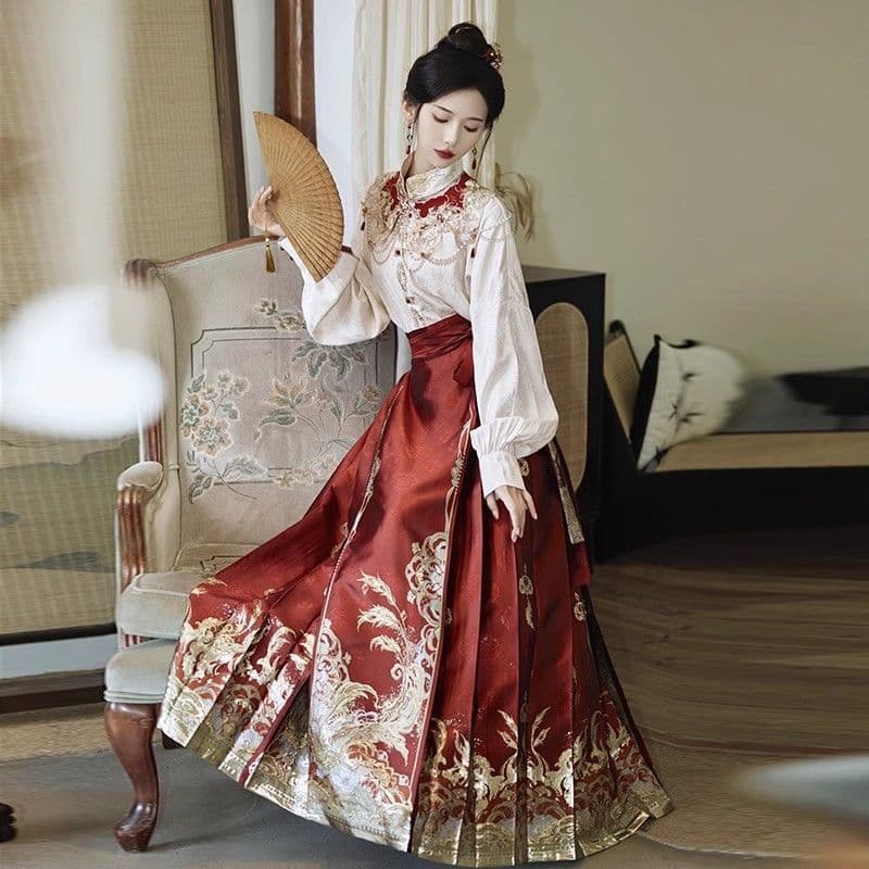 New Chinese-style Hanfu horse-face skirt with heavy embroidery and cloud shoulder, suitable for engagement, spring/summer, petite and plus sizes, traditional Chinese style for everyday wear.