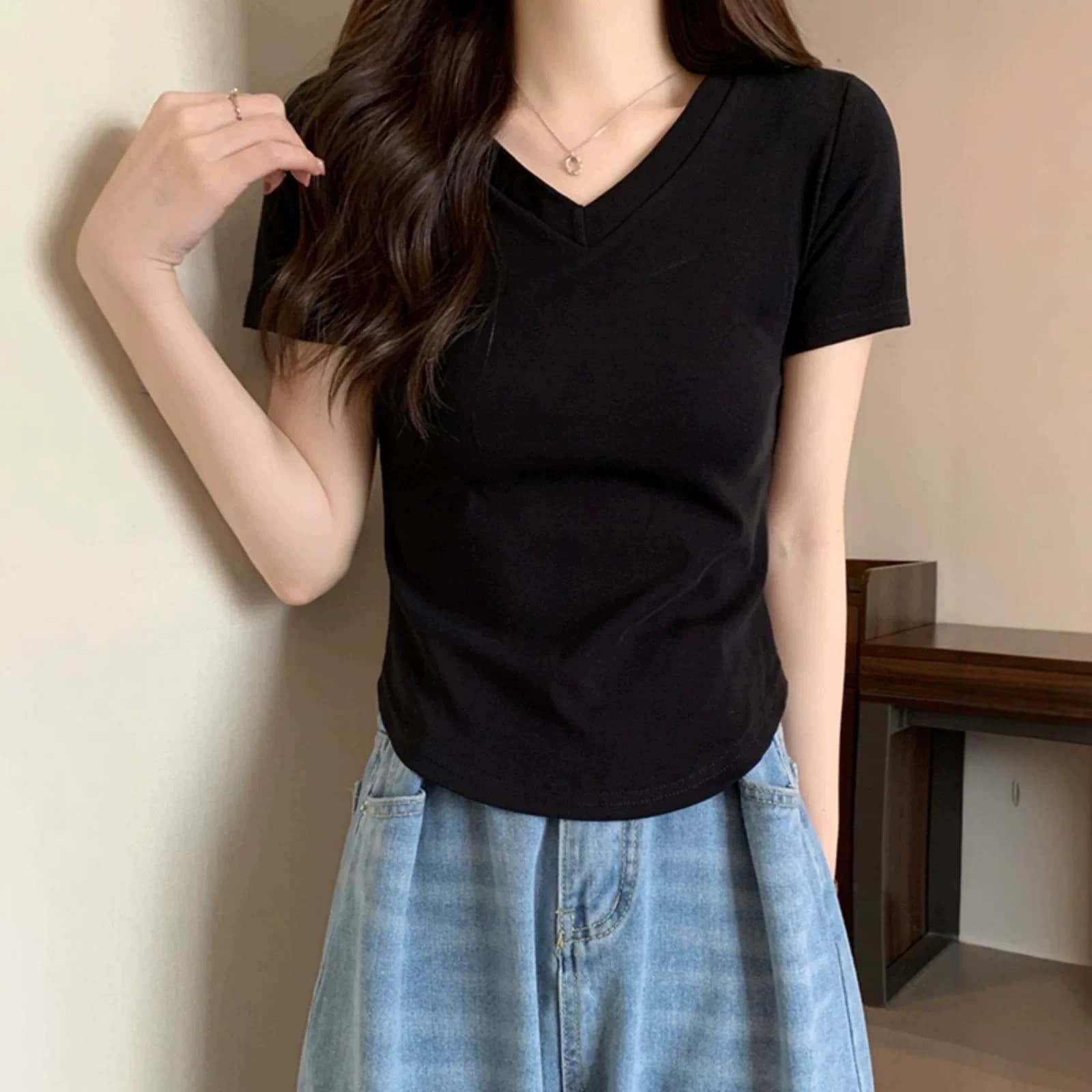 Korean-style Irregular Hem Fitted V-Neck Short Sleeve T-Shirt for Women Summer Waist-Cinching Crop Top