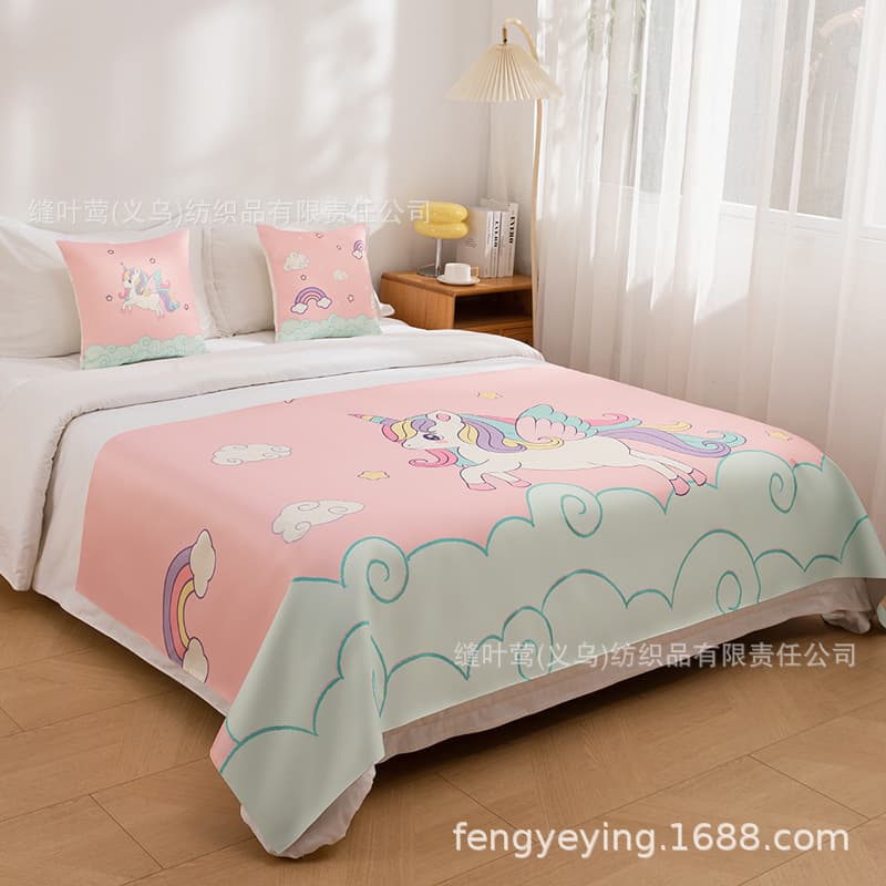 Hotel Family Guest Room Themed Cartoon Decorative Bed Cover with Reactive Print for Kids' Room