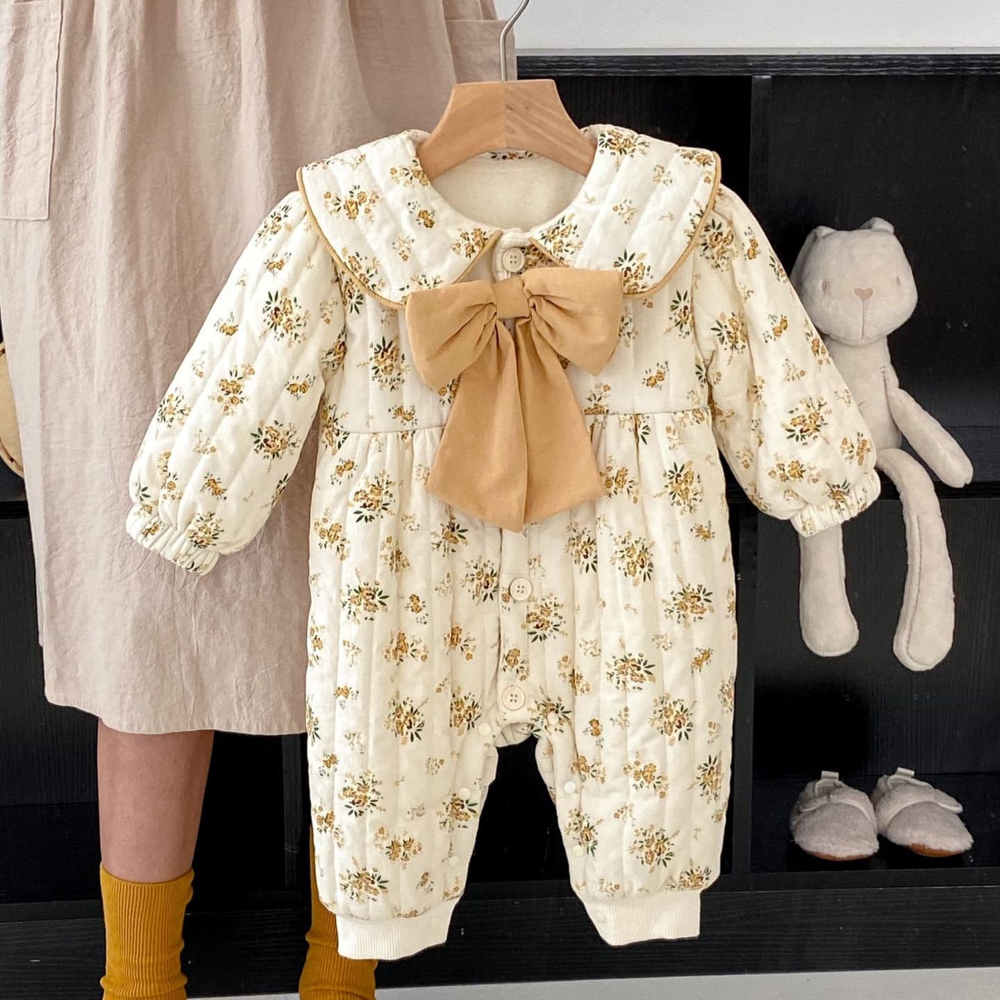 Winter Baby Girl Fleece-Lined Thickened Warm Infant Romper Sweet Floral Bow Long-Sleeve Jumpsuit Crawling Clothes