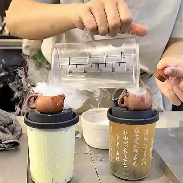 Factory Direct Hot National Trend Style Tea Drink Milk Tea Shop Mini Small Teapot Smoking Fingertip Mini Purple Sand Ba Ba Pot
