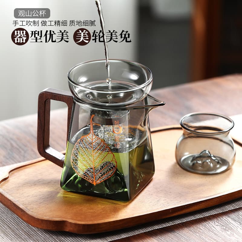 Heat-resistant Kung Fu Tea Set Accessories Tea Sea Tea Divider Wooden Handle Fairness Cup Thickened Glass Heat-resistant Tea Filtering Fairness Cup