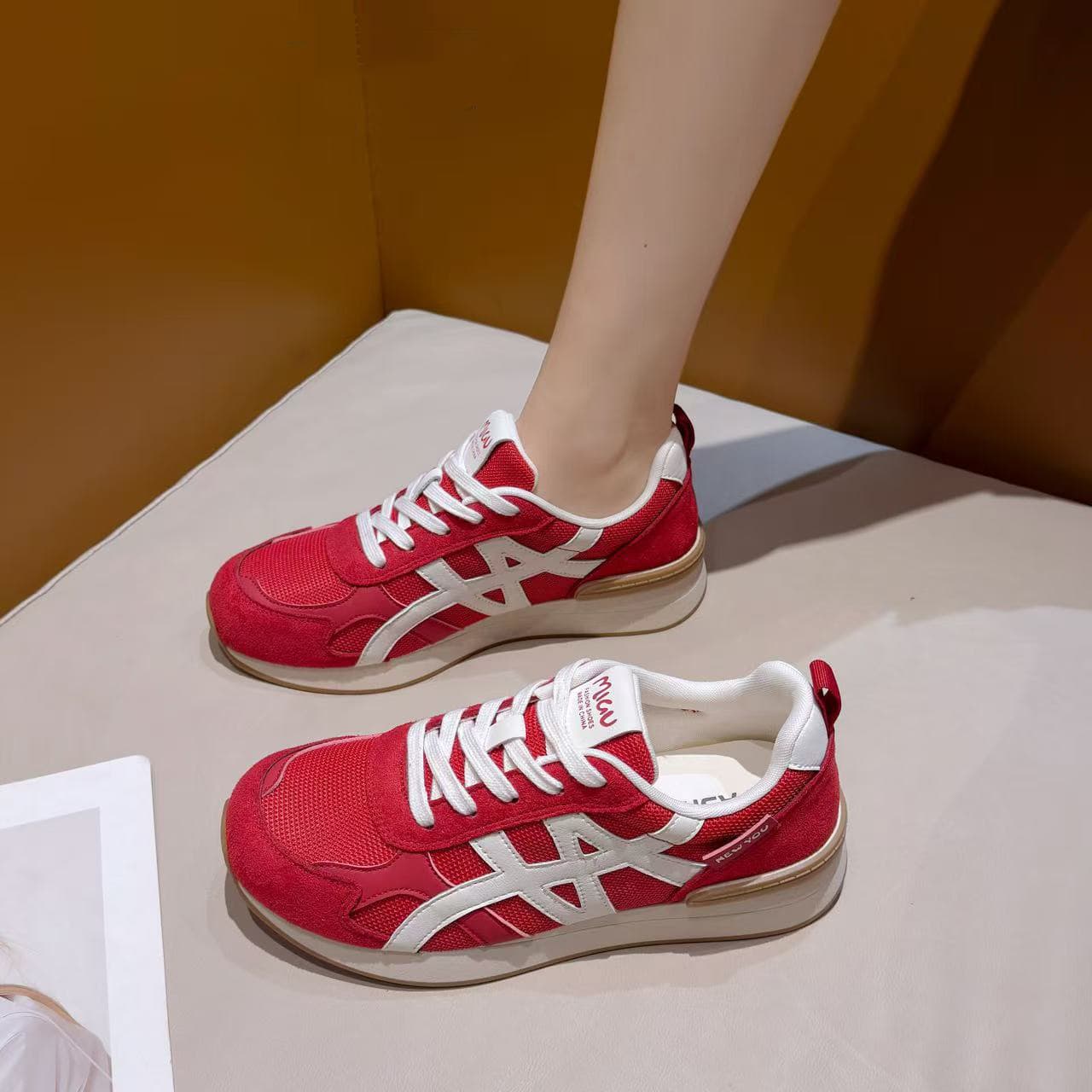 2026 Summer New Cork Shoes for Women Breathable Soft Sole Sports Shoes Korean Versatile Lightweight Cork Shoes Dad Trendy Shoes for Women