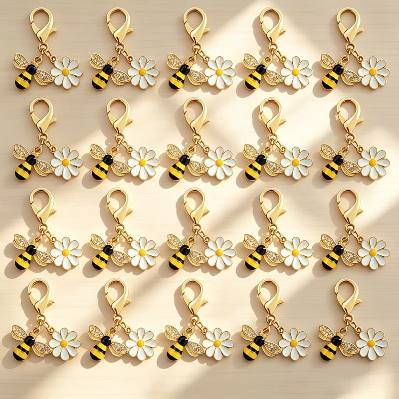 Honey Chrysanthemum Keychain Travel Souvenir Party Favor Mini Keychain Pendant Accessory Decoration