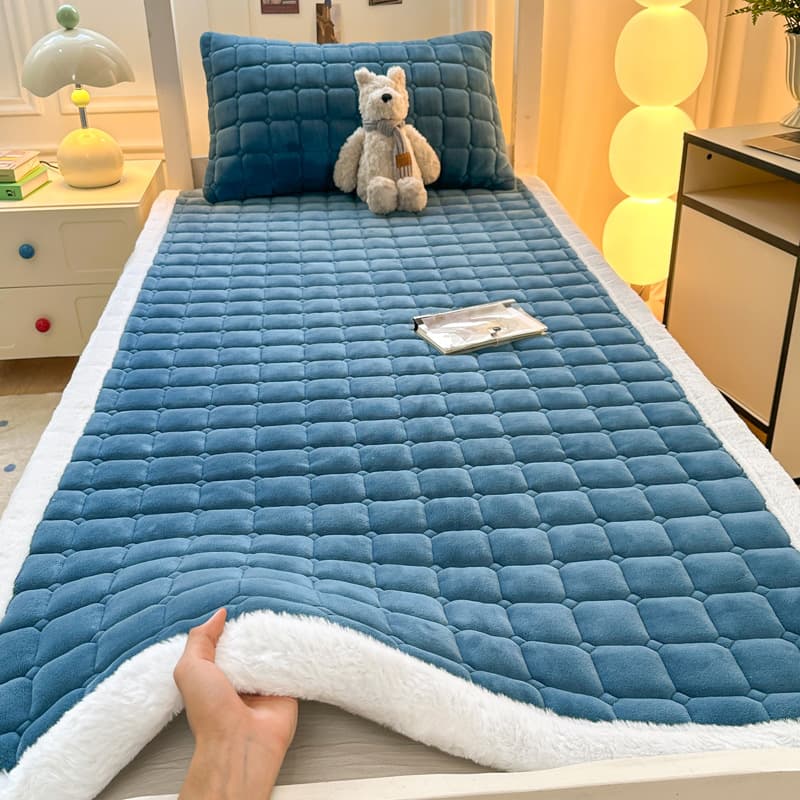 Student Dorm Thickened Sheet, Winter Milk Fleece Mattress Topper Soft Pad, Single Room Machine Washable Bed Cover