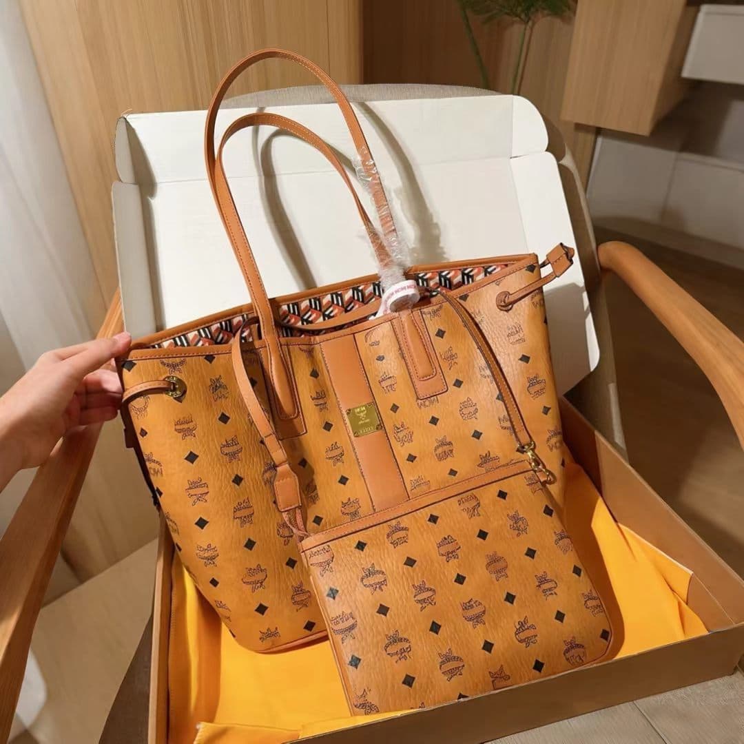 Mc Classic Monogram Tote Bag for Women 2025 New Large Capacity Commuter Handbag Shoulder Bag with a Sense of Light Luxury and High-End Feel