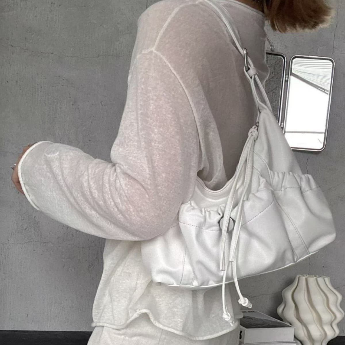 Casual Versatile Underarm Bag Pleated Drawstring Handbag Commuter Motorcycle Bag Fashionable Shoulder Crossbody Bag Factory