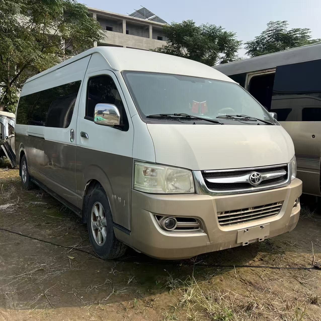 Coaster Business Vehicle Medium Bus Full Original Paint Export Automatic Door Toyota Coaster 19-Seater 20-Seater Bus