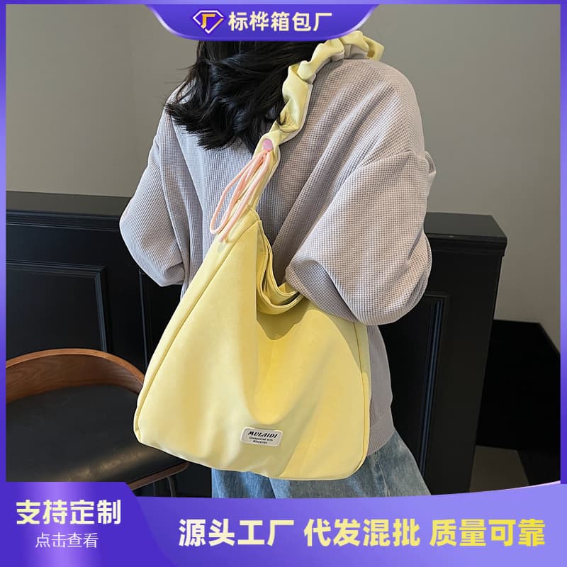 Large Capacity Commuter Bag for Women, Versatile 2025 New Style Casual Simple Shoulder Crossbody Bag Korean Tote Bag