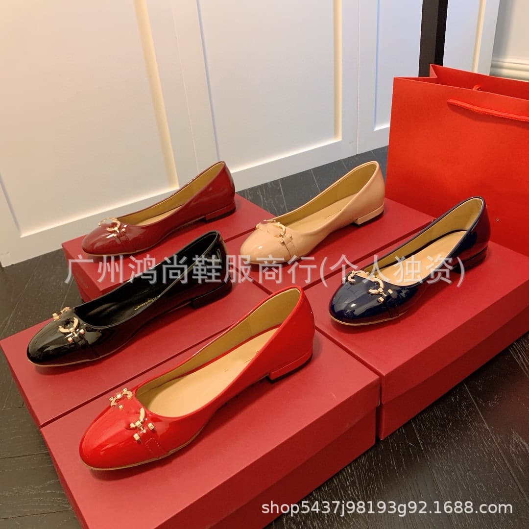 2024 Spring New Single Shoes Red Shoes Patent Leather Bow Round Toe Mid-Heel Single Shoes Mary Jane Shoes Wedding Shoes