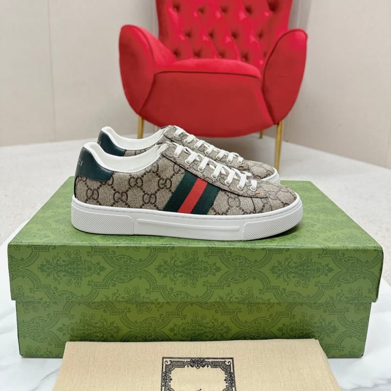 Cross-border stock GC Bee 2nd Gen White Sneakers Embroidered Letter Print Couple Casual Flat Genuine Leather Skate Shoes