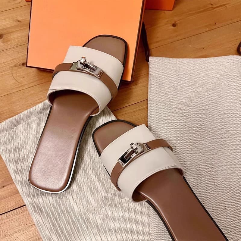 In-Stock High-Quality Trendy Small Buckle Slide Sandals for Women, Fashionable Versatile Color-Blocked Square-Toe Flat Outdoor Summer Slippers