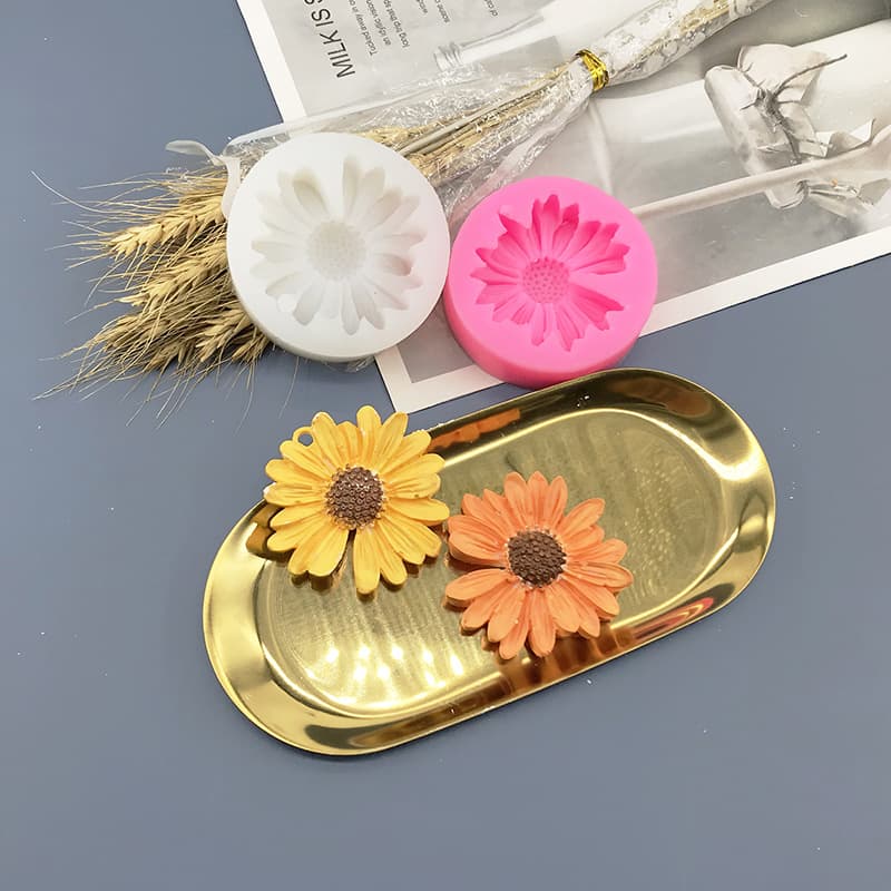 Sunflower Silicone Mold Daisy Flower Aromatherapy Diffuser Stone Handmade Soap Gypsum Decorative Mold Irregular Shape Baking Mold