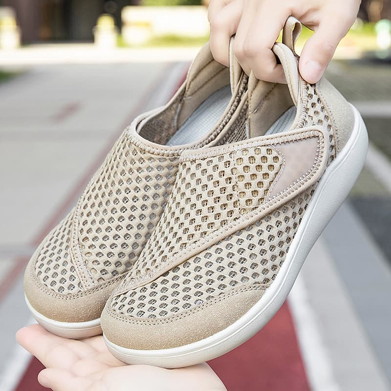 New Walking Shoes for Middle-aged and Elderly, Breathable Single Mesh Upper, Soft Sole, Lightweight Sports Shoes, Summer Non-slip and Wear-resistant Couple Shoes