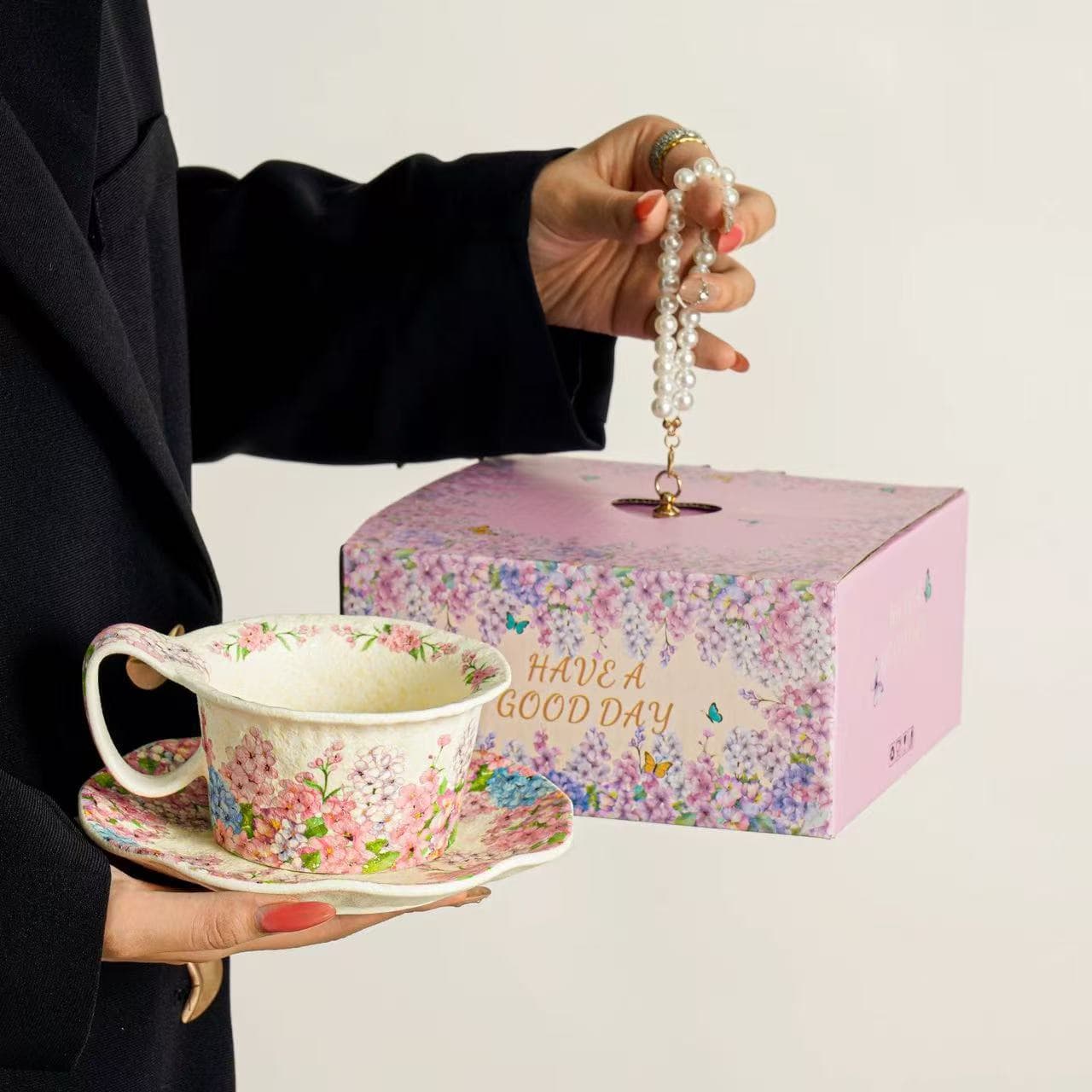High-Aesthetic Coffee Cup and Saucer Set, Birthday Gift for Women, Exquisite and Practical Souvenir Gift, Activity Water Cup Gift Box