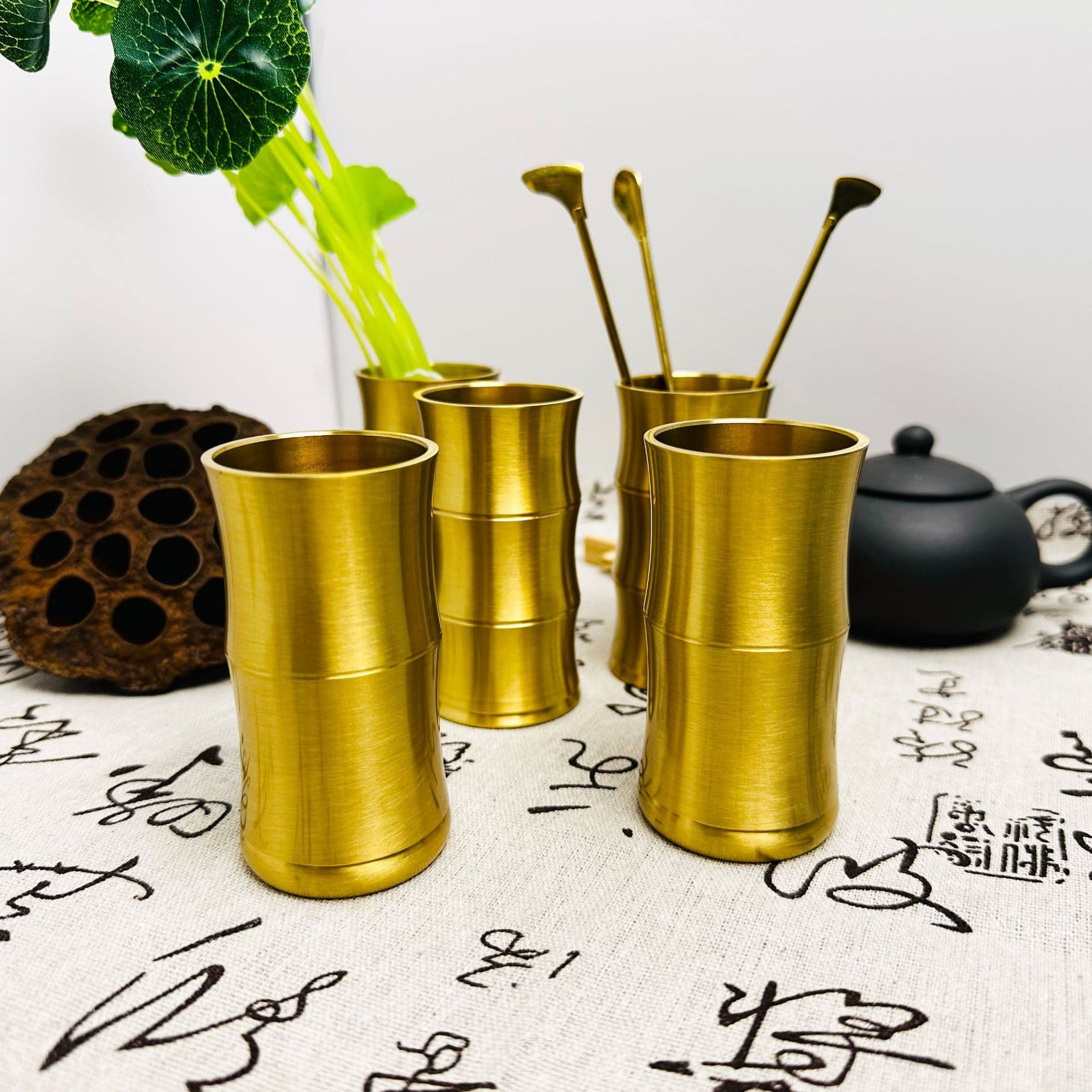 Wholesale Brass Incense Bottle & Bamboo-Style Incense Holder, Home Sandalwood Incense Stick Container