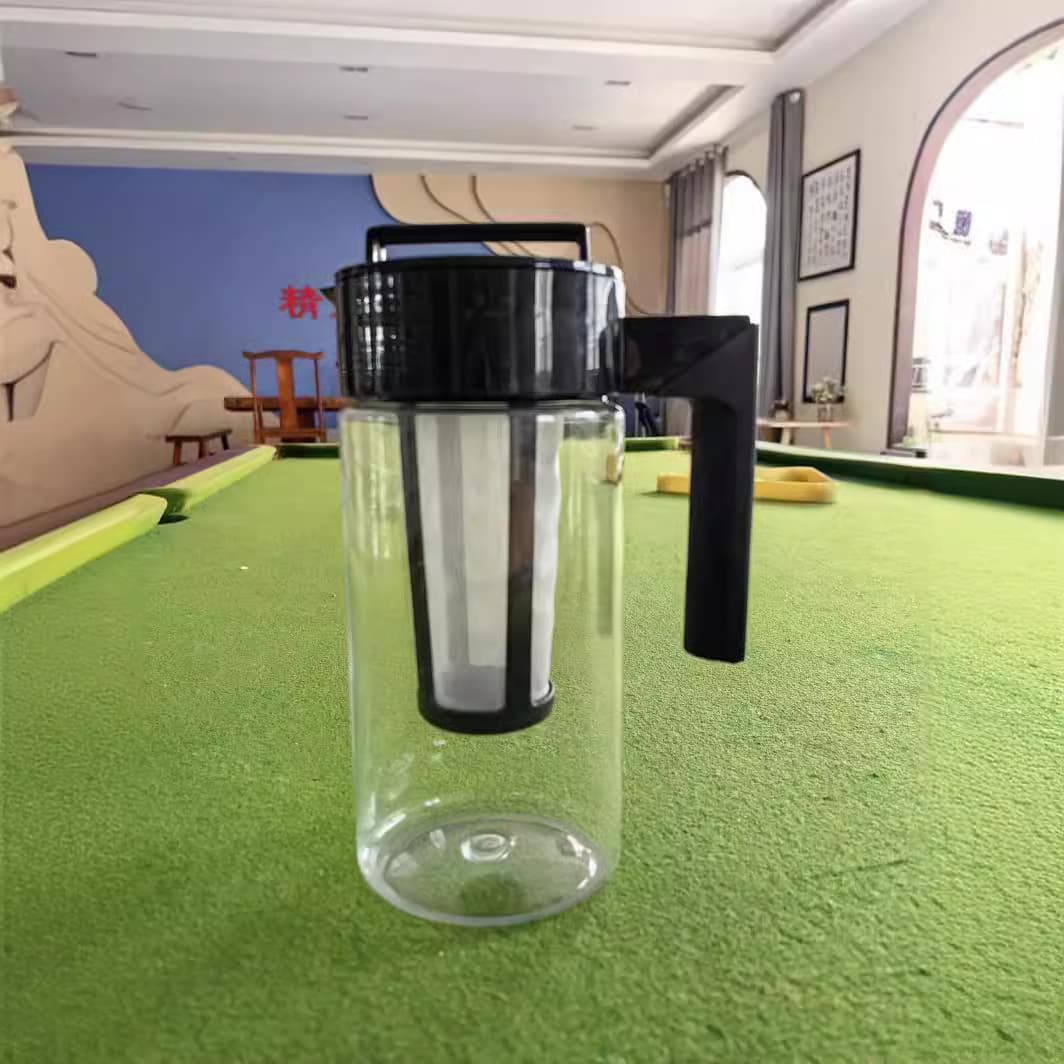Large Capacity Plastic Coffee Pot Cold Brew Tea Pot with Filter Modern Simple Style Home Use Ice Coffee Pot Wholesale