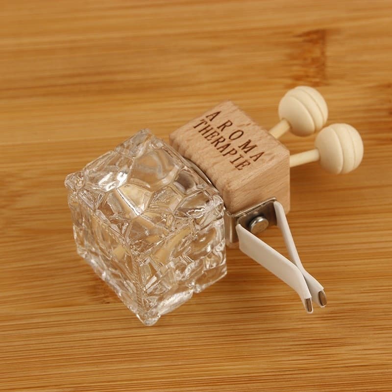 Simple wooden glass aromatherapy bottle car interior accessories water cube perfume bottle car interior decoration accessories pendant