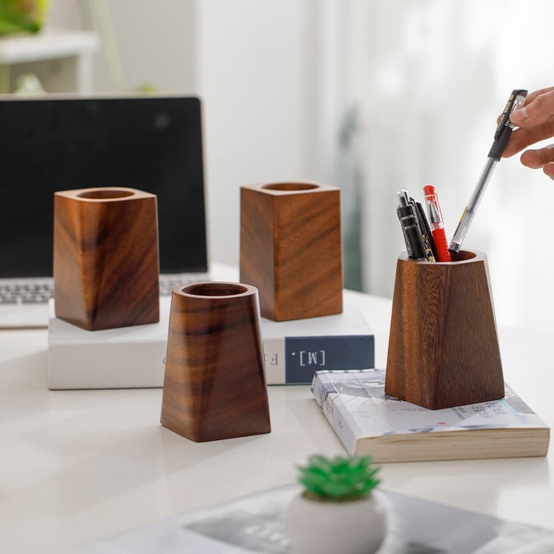 Walnut Wood Pen Holder Tea Ceremony Canister Single Tube High Appearance Desktop Storage Pen Holder Carved LOGO Wood Base Stand