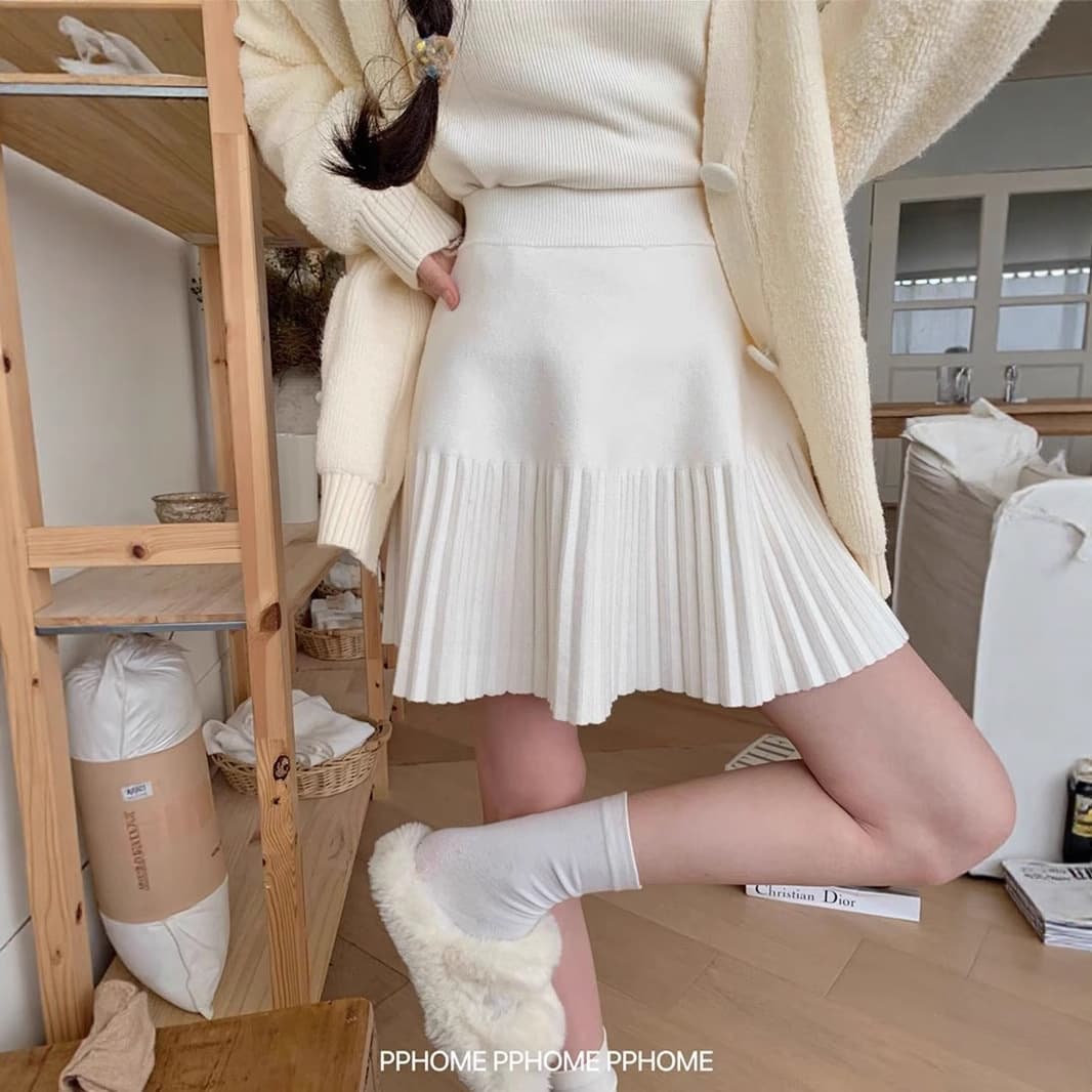 Gray High-Waist Pleated Knit Skirt, Classic Fit 2025 Fall/Winter Knit Short Skirt, Versatile A-Line Half Skirt for Women
