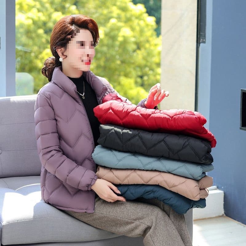 Women's Autumn/Winter Cotton Jacket Short Style Mother's Wear Lightweight Cotton Coat for Elderly Plus Size Outerwear Warm Coffee Color with Pockets