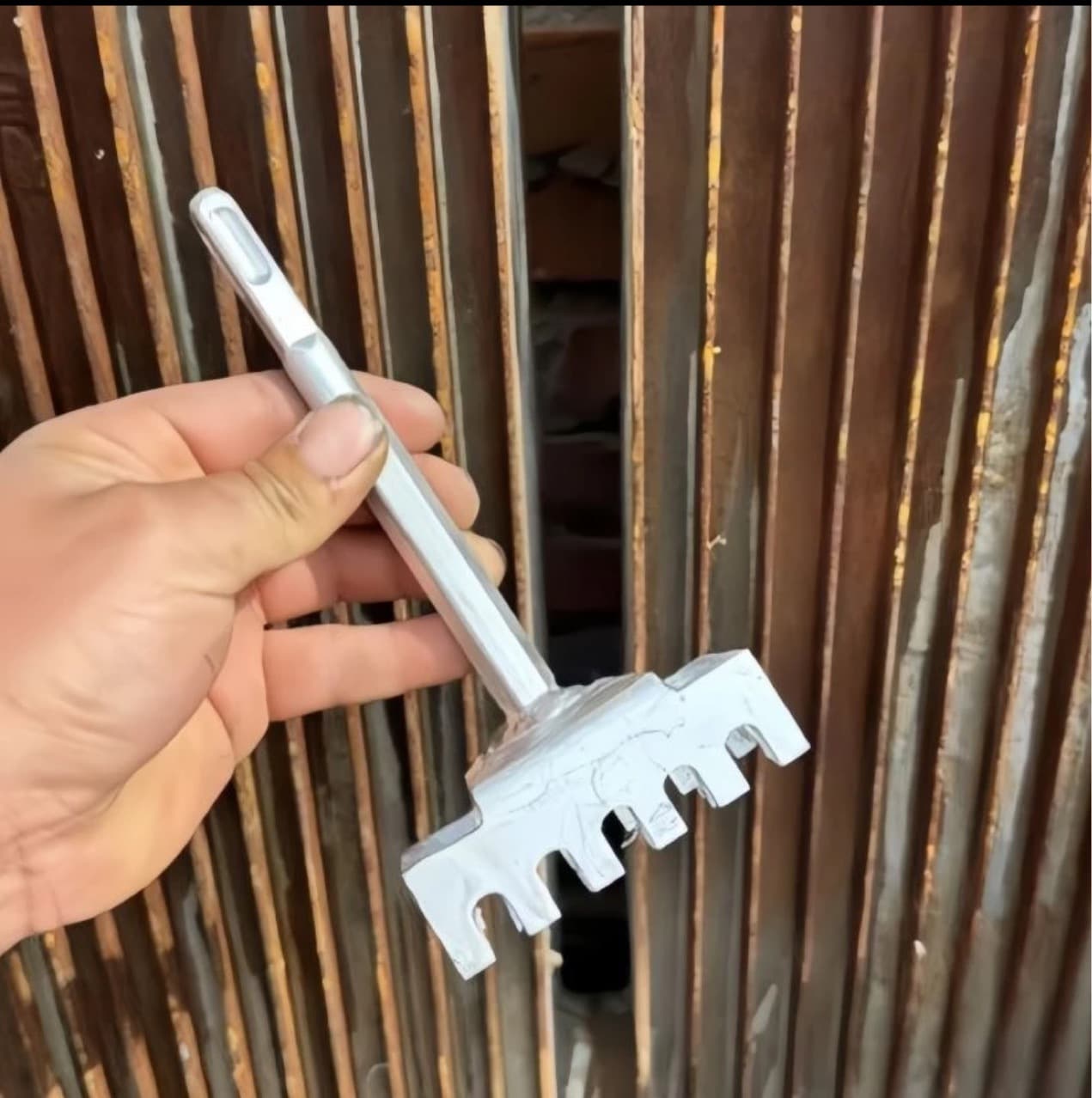Electrician's 86 junction box hammer square handle hole opener, quick square hole puncher, water and electricity line groove opener