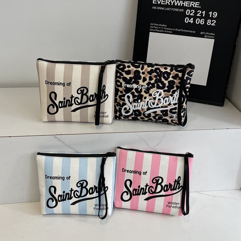 New Cross-border Leopard Print Clutch Bag for Women, European and American Printed Travel Handbag, Wear-resistant and Breathable Handheld Cosmetic Storage Bag