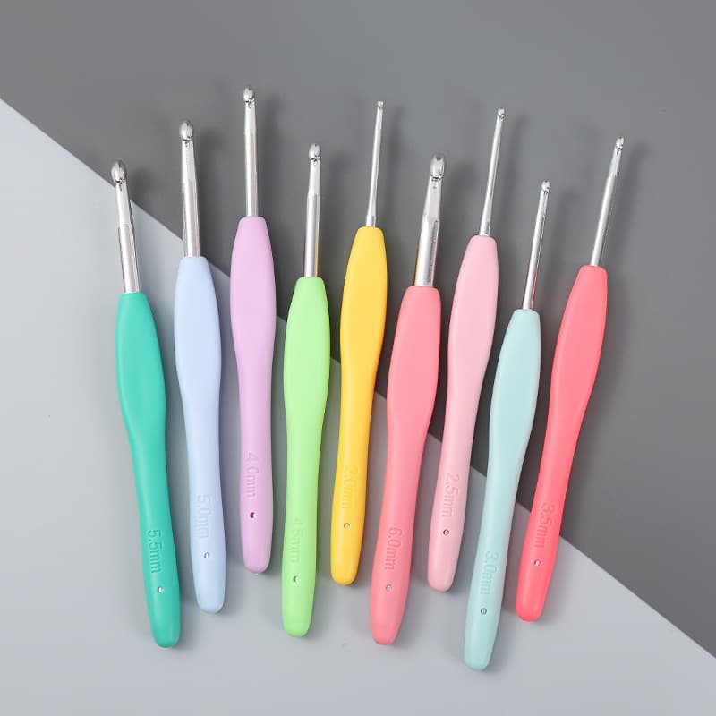 New rainbow soft handle crochet hook diy knitting tool knitting sweater doll candy color single head 9 crochet hook set