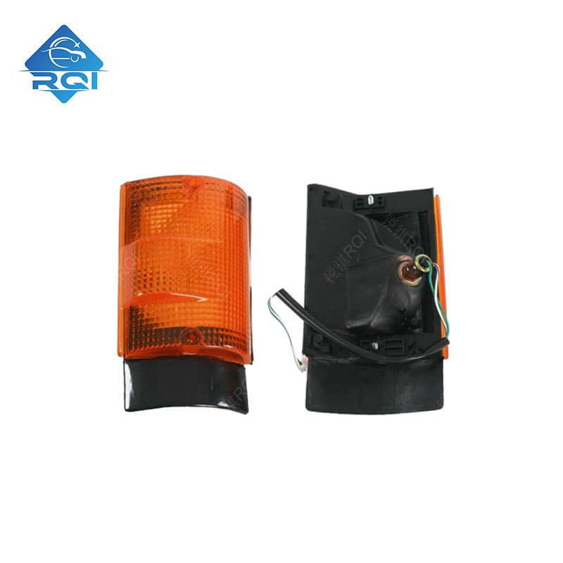 Compatible with 86-95 Mitsubishi Canter FE444 434 Corner Light Car Corner Light MB302244 MB302245