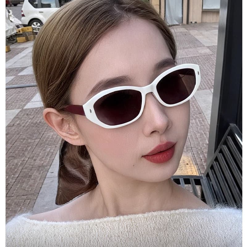 European and American Fashion Cat Eye Sunglasses for Women, Sweet Girl Style, Versatile, Whitening, High-End Polarized Sunglasses, Cross-Border Eyewear Wholesale