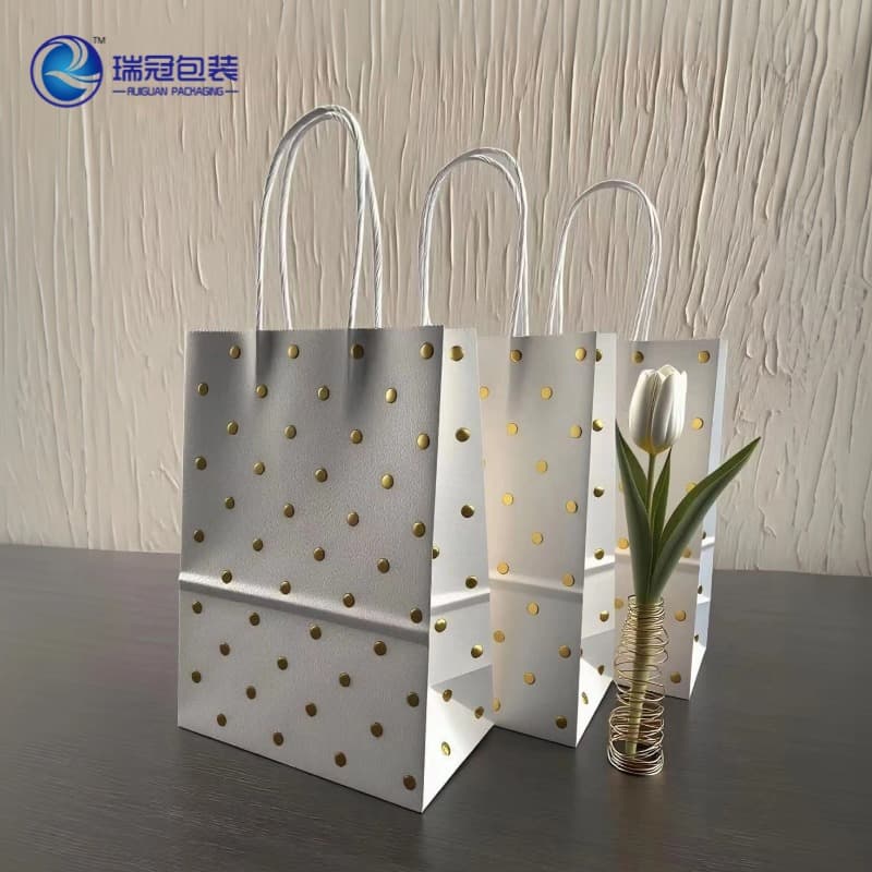 Gold Foil Gift Bag Export Kraft Paper Tote Bag Foreign Trade Manufacturer Production Clothing Paper Bag Takeout Handheld Packaging Bag