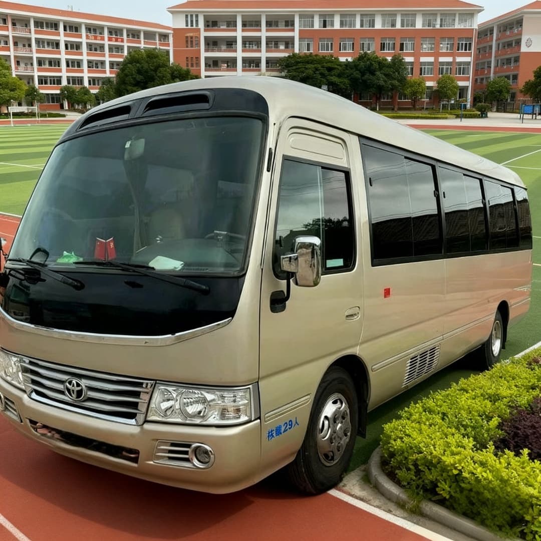 Cross-border Coaster 19-23 seat business luxury bus, electric door, 6-meter Euro III emission medium bus