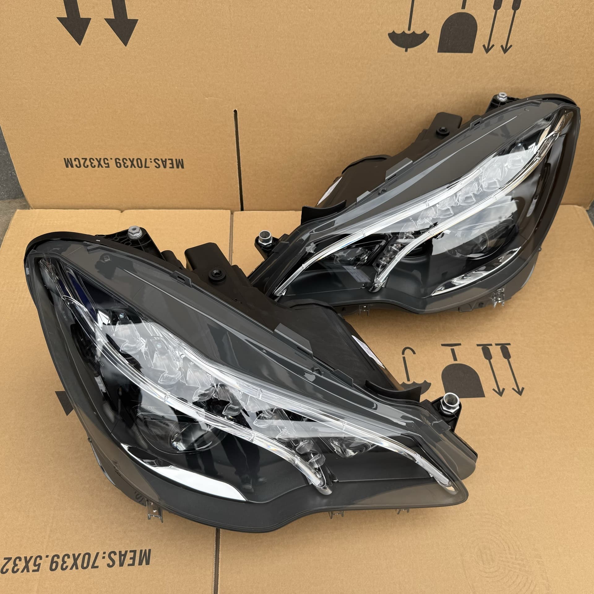 Compatible with Mercedes-Benz E-Class Coupe E260 W207 Full LED High Beam Headlights Adaptive Headlights Old Model Upgrade to New Model