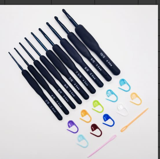 Amazon's new blue TPR handle crochet accessories set Wool knitting tool blue soft handle crochet set