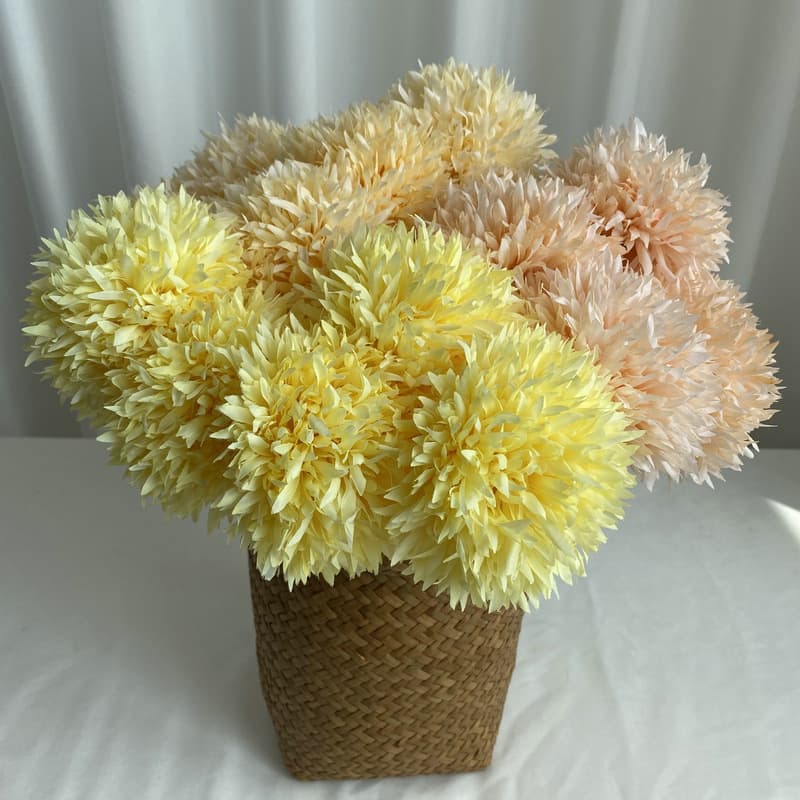 Bouquet of 6-Head Gold Wire Ball Artificial Green Plants for Wedding Floral Decoration, Hall Decoration, Home Arrangement, Simple Style Fake Flowers