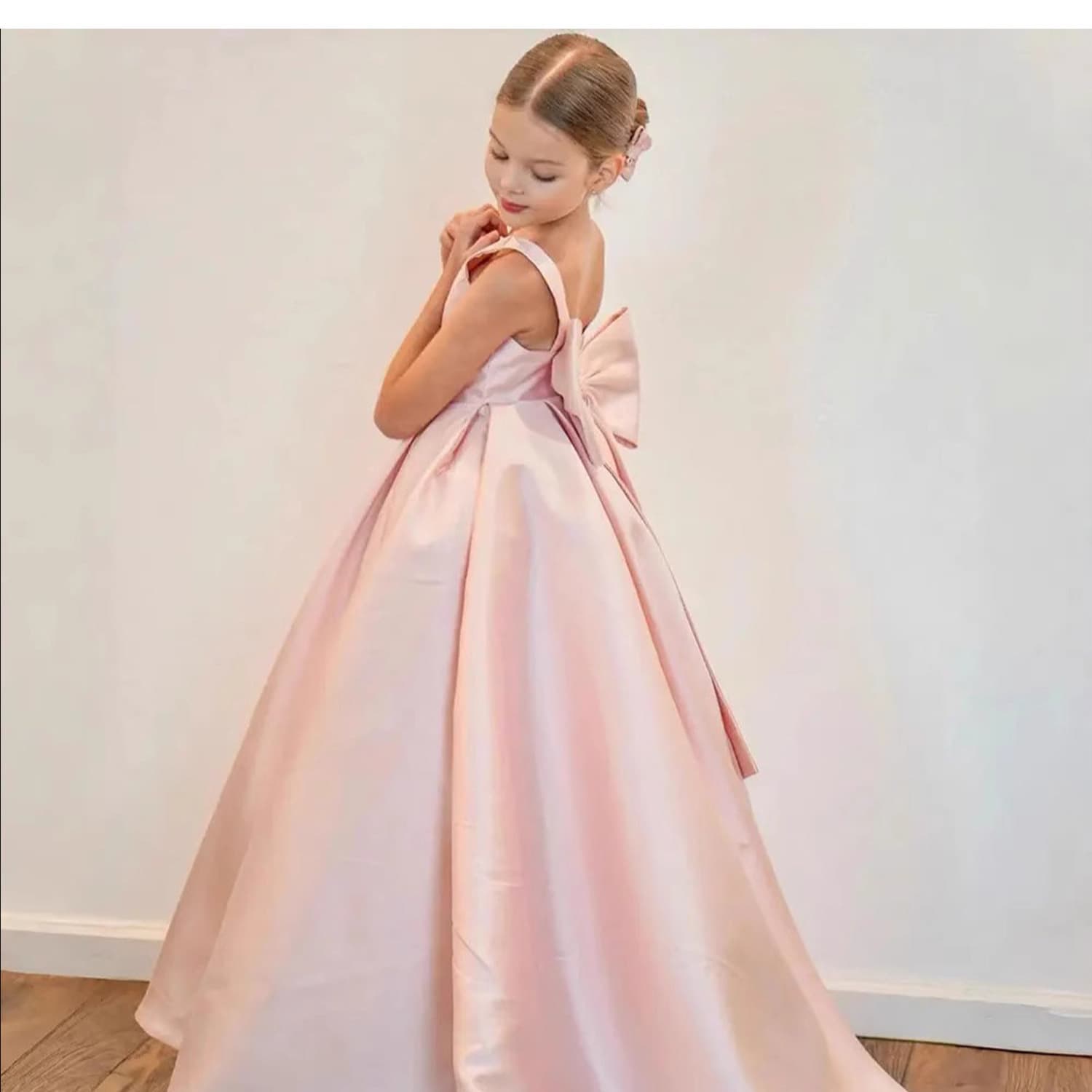 New Children's Host Dress Piano Performance Outfit Cute Satin Long Dress High-End Catwalk Violin Tutu Skirt