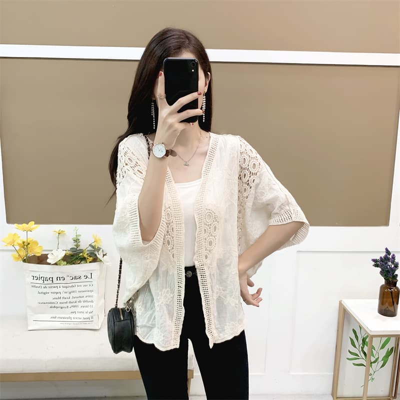New bat sleeve cotton cardigan, hollow sun protection shirt, short air-conditioned shirt, loose seaside shawl blouse, French style
