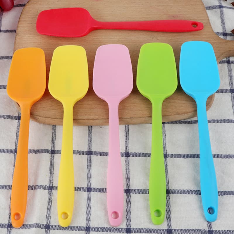 Integrated Silicone Spatula All-in-One Small Scraper Cake Mixing Spatula Jam Spatula Kitchen Utensils Baking Tools Heat-Resistant Spoon