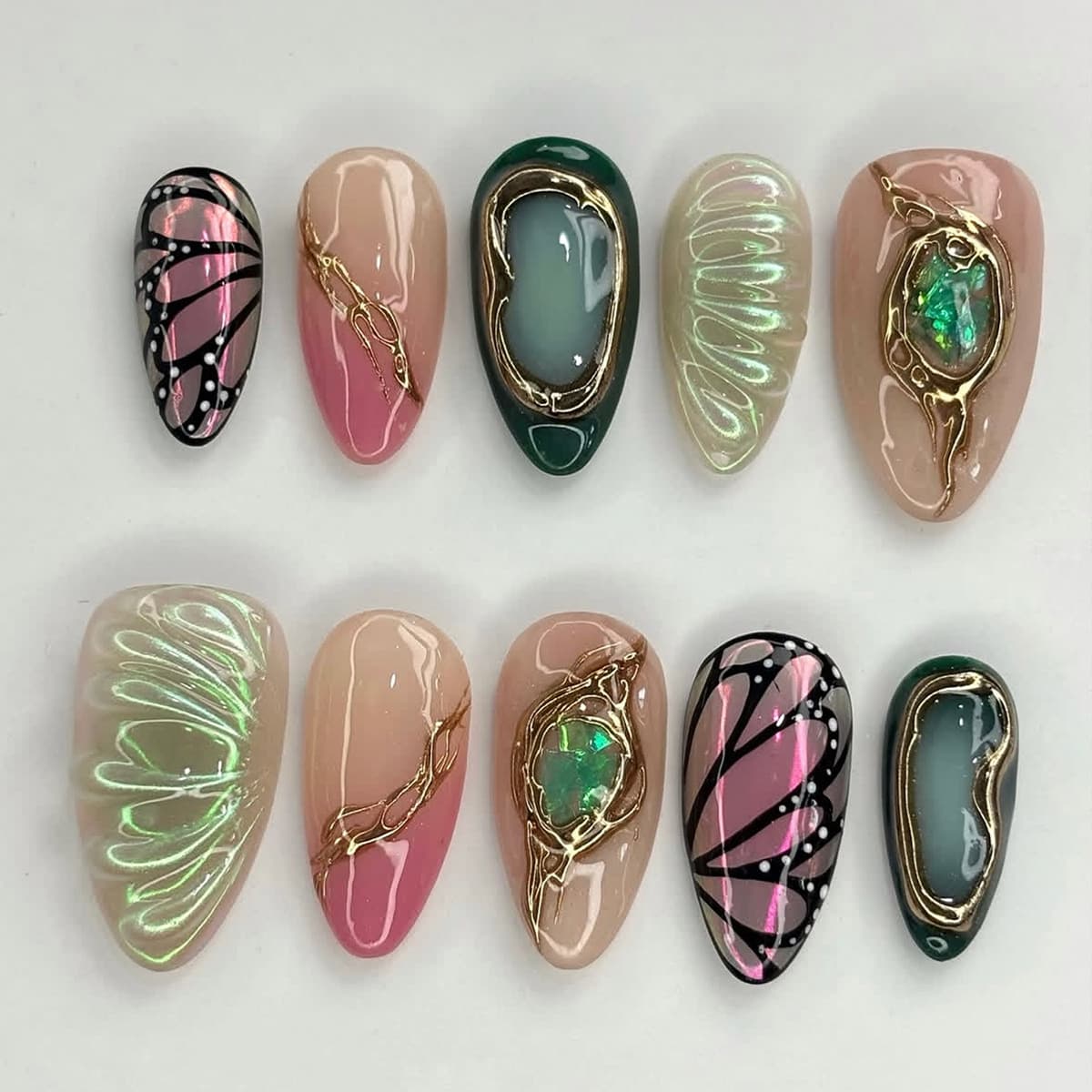 Vintage Gold-Plated Opal Gem Hand-Painted Butterfly Wearable Nails Aurora Almond Handmade Nail Tips Removable Nail Art