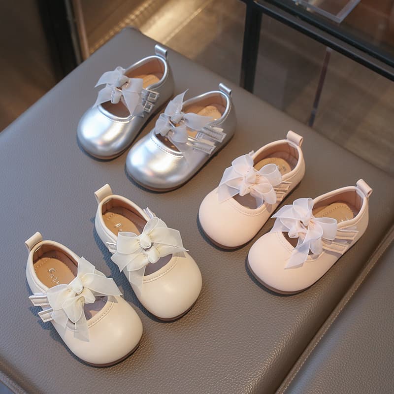 Baby Walking Shoes 2026 Spring/Autumn New Soft Leather Princess Shoes Butterfly Bow Soft Sole Shoes for Baby Girls Walking Shoes