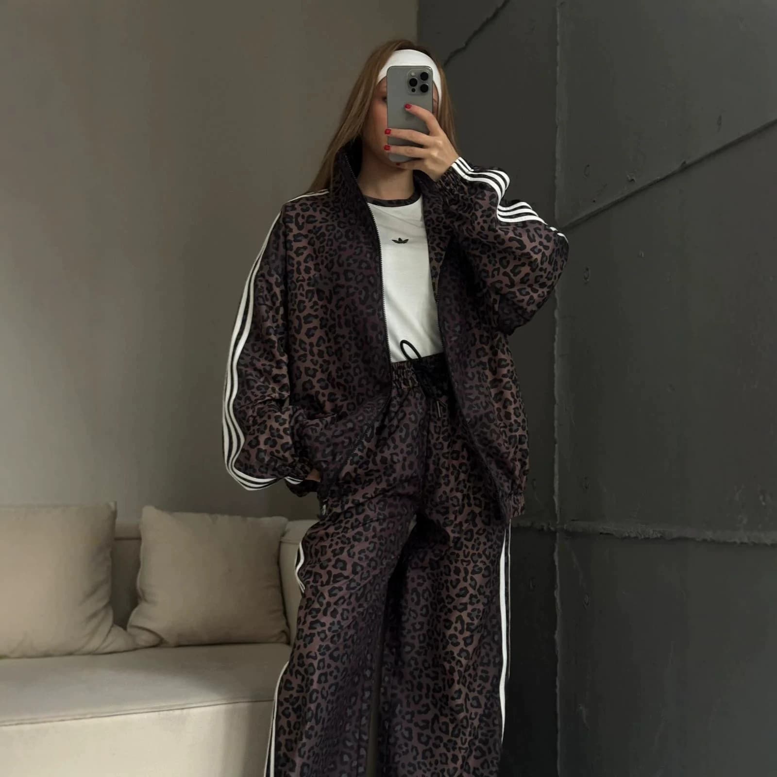 American Retro Leopard Print Two-Piece Sportswear Set for Women, Casual Three-Stripe Jacket with Wide-Leg Pants