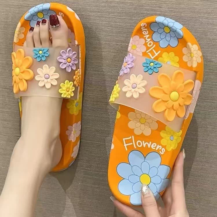 2025 Summer New Cute Flower Slippers Women's Indoor Outer Wear Soft Bottom Anti-Slip Bathroom Slippers PVC Material Sweet Style